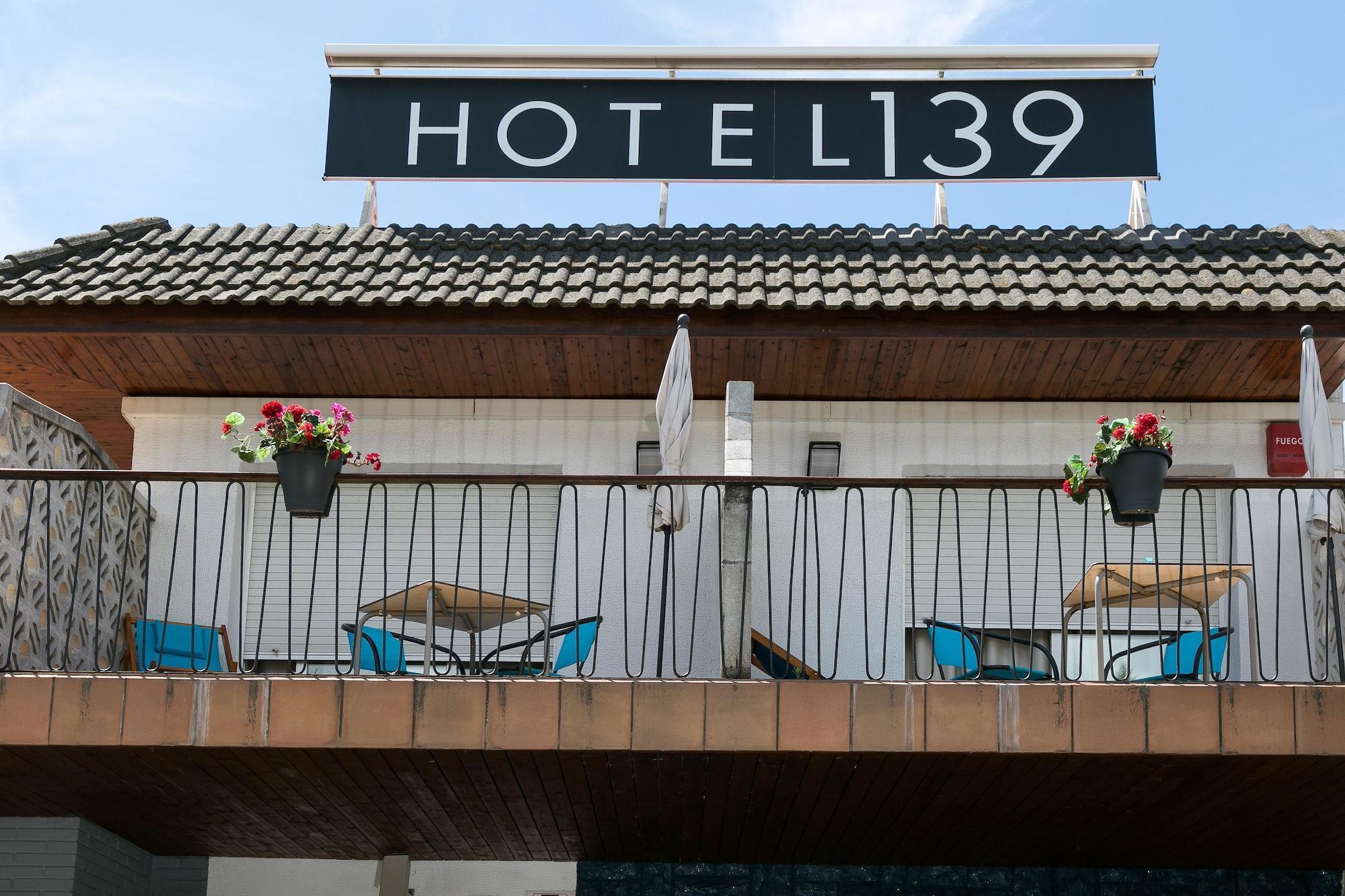 Hotel 139 カステルデフェルス エクステリア 写真